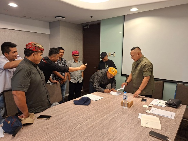 motion_photo_3956833748743006655